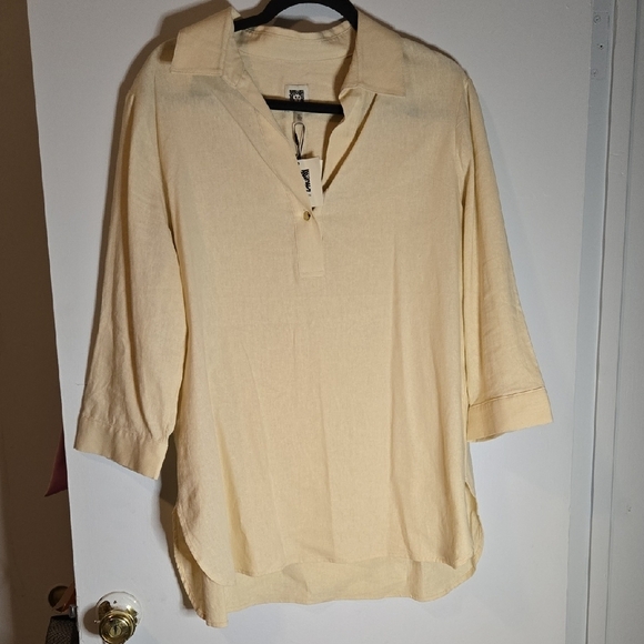 Anne Klein Dresses & Skirts - Anne Klein Cream Casual Button Down Shirt